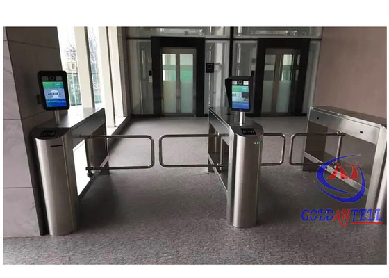 Porte de barrière de balancement étanche à l'eau avec lecteur de code QR et port TCP/IP RS485